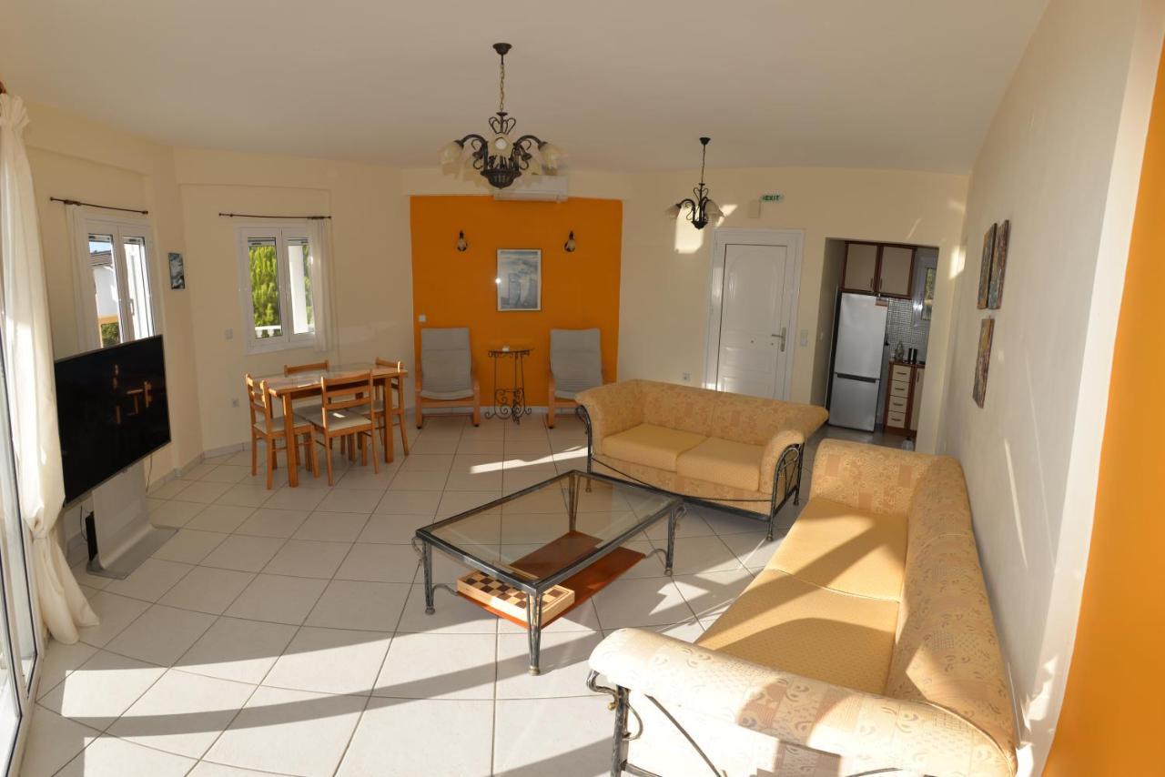 Villa Alex Ríza Exteriör bild