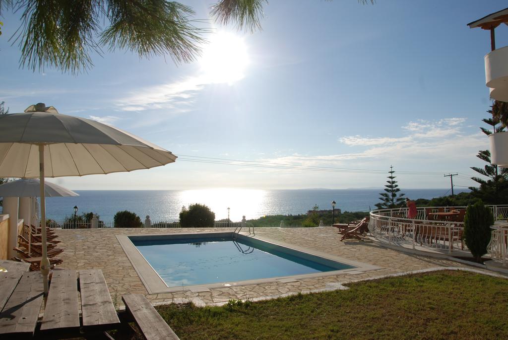 Villa Alex Ríza Exteriör bild